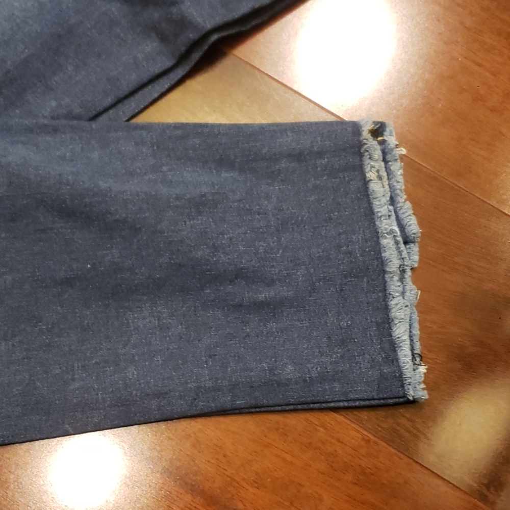 Jeans - Picture 2 of 4